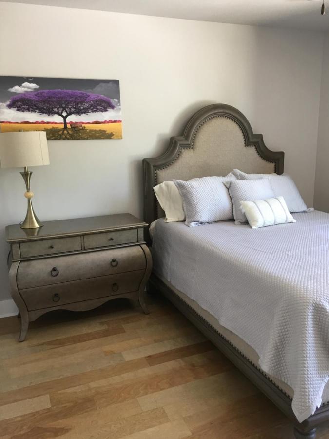 The At Huntington Square Apartment